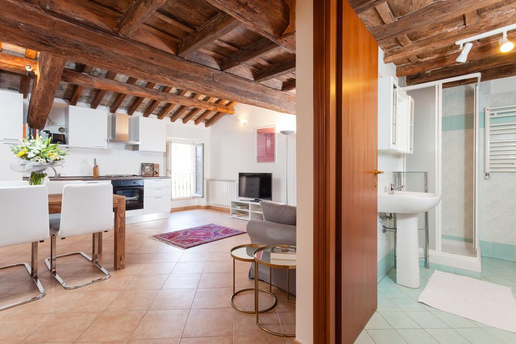 Maisonette Farnese Vakantiehuis *
